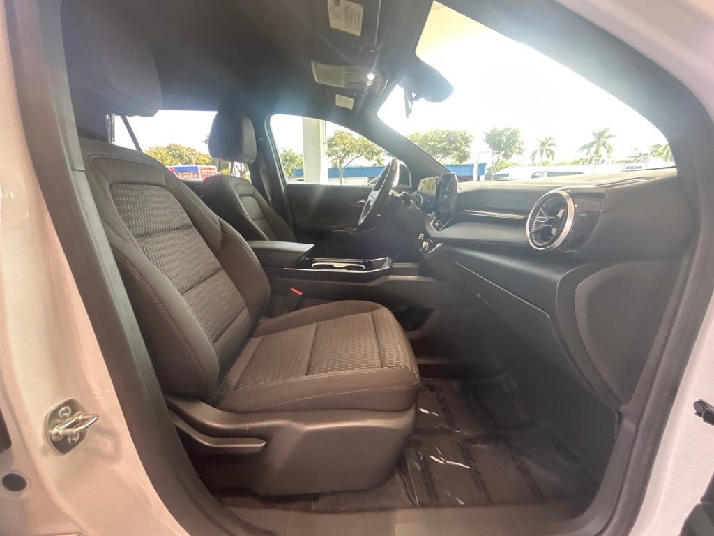 Used 2025 Chevrolet Equinox LT image 22