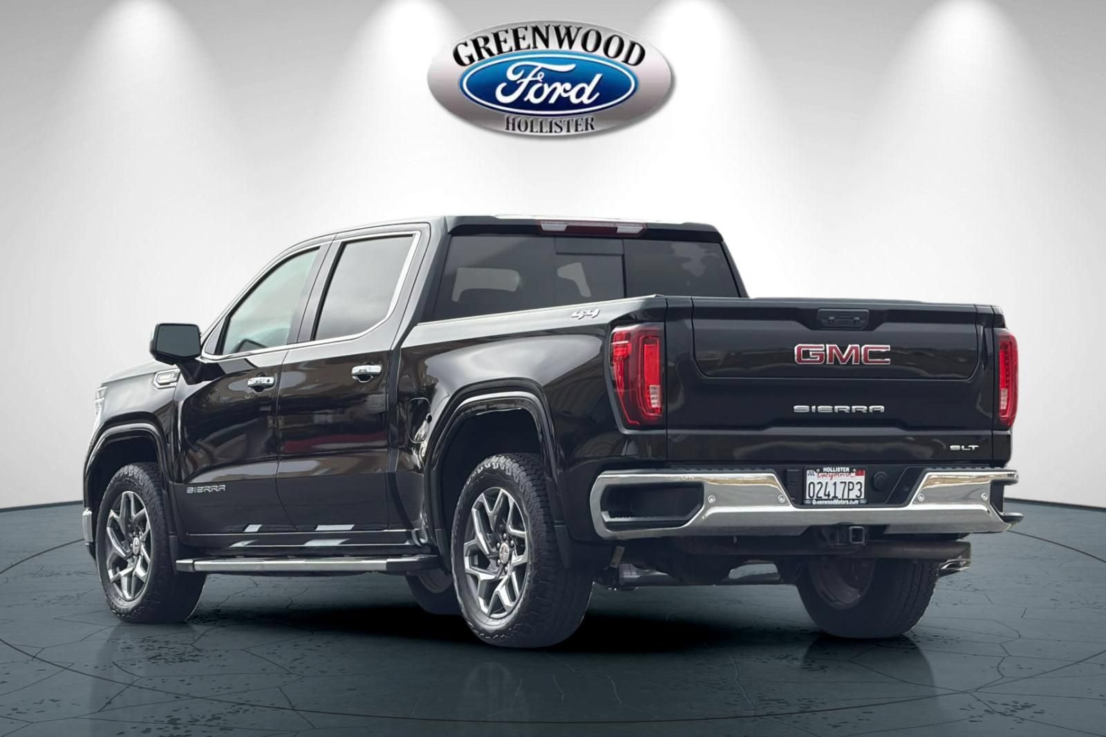 Used 2022 GMC Sierra 1500 SLT w/ SLT Premium Plus Package AWD/4WD image 6