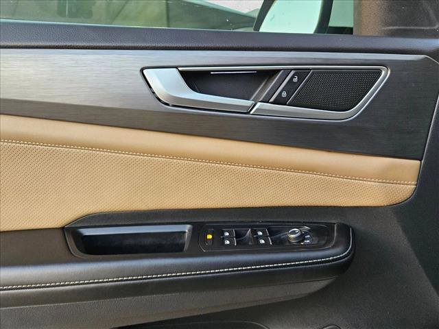 Used 2024 Volkswagen Atlas Cross Sport SE FWD image 24