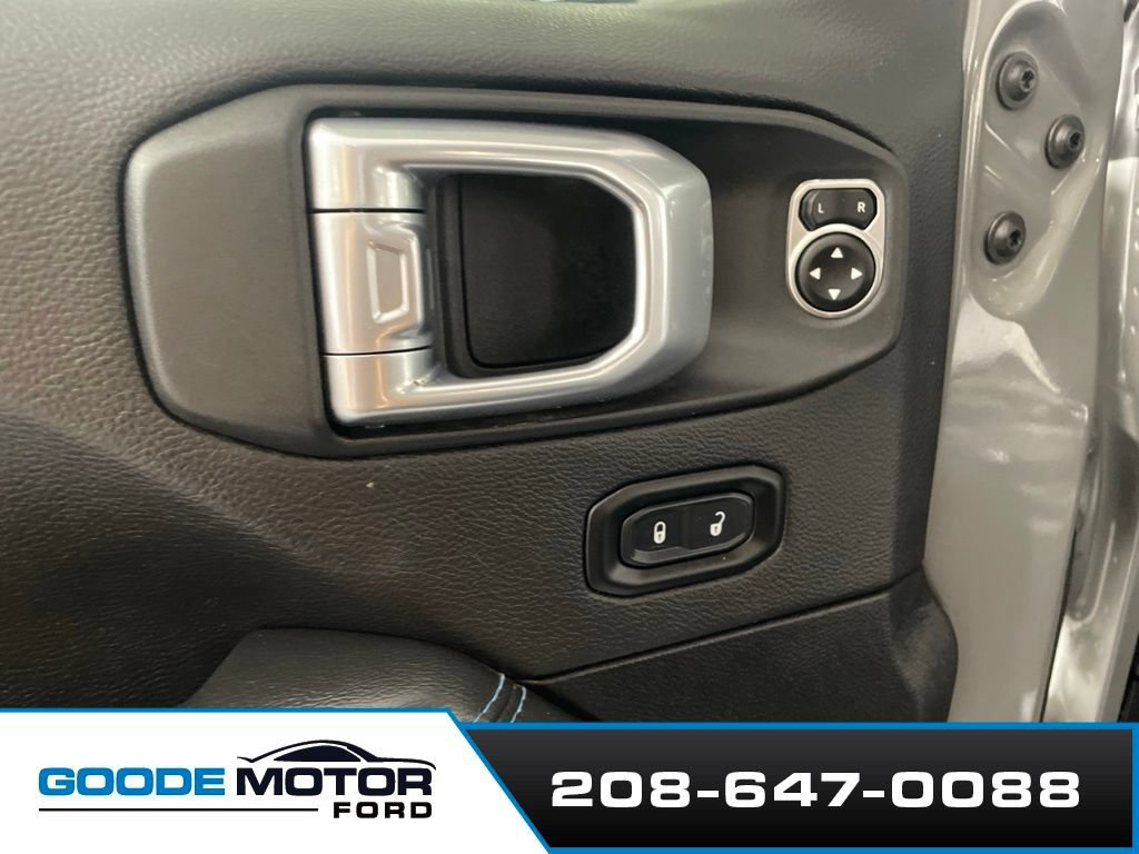 Used 2023 Jeep Wrangler Unlimited Rubicon 4xe w/ Steel Bumper Group AWD/4WD image 9