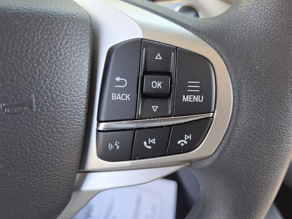 Certified 2026 Ford Explorer Active RWD image 28
