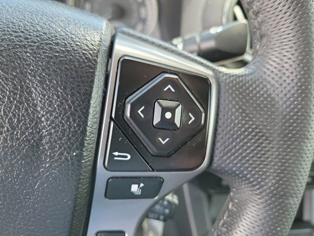 Used 2022 Toyota Tacoma SR5 w/ Technology Package RWD image 20
