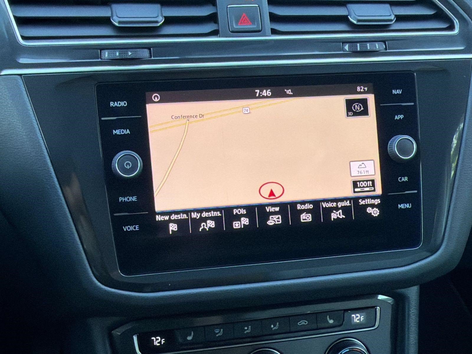 Used 2018 Volkswagen Tiguan SEL FWD image 18
