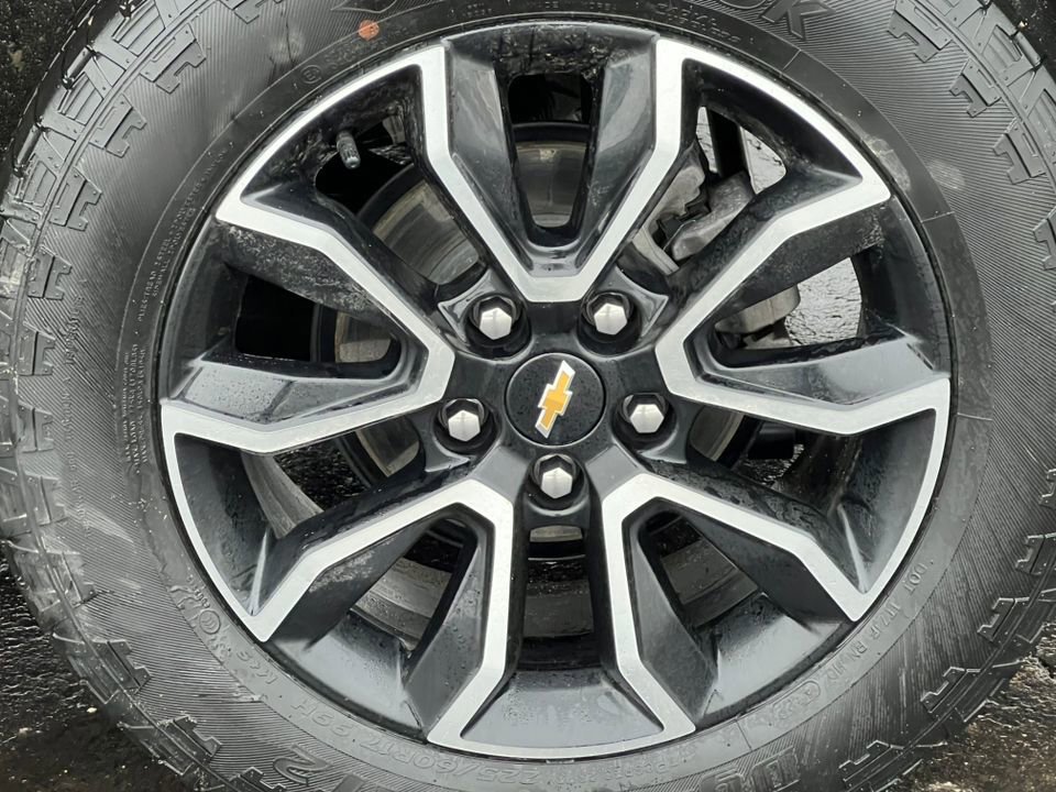 Used 2023 Chevrolet TrailBlazer ACTIV w/ Sun and Liftgate Package image 13