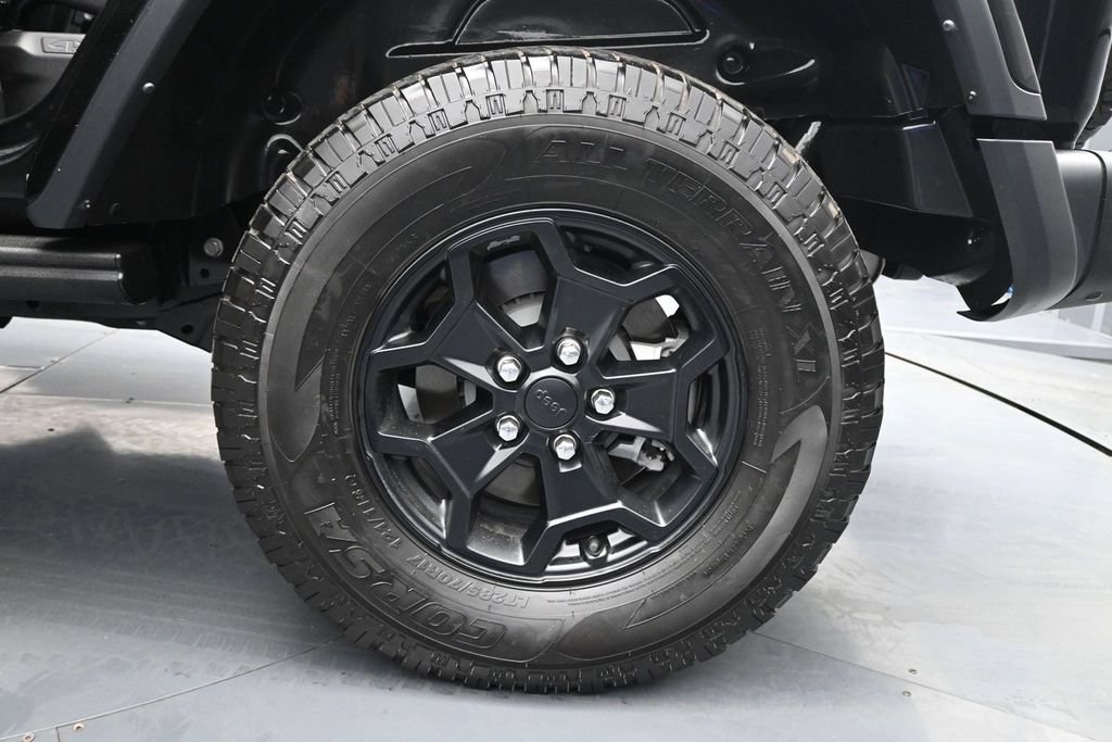 Used 2023 Jeep Wrangler Unlimited Rubicon 4xe AWD/4WD image 22