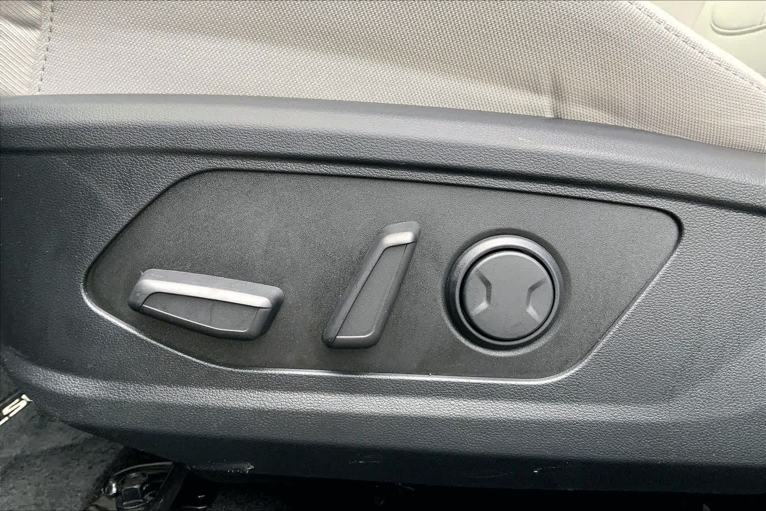 Used 2025 Hyundai Tucson SEL FWD image 35