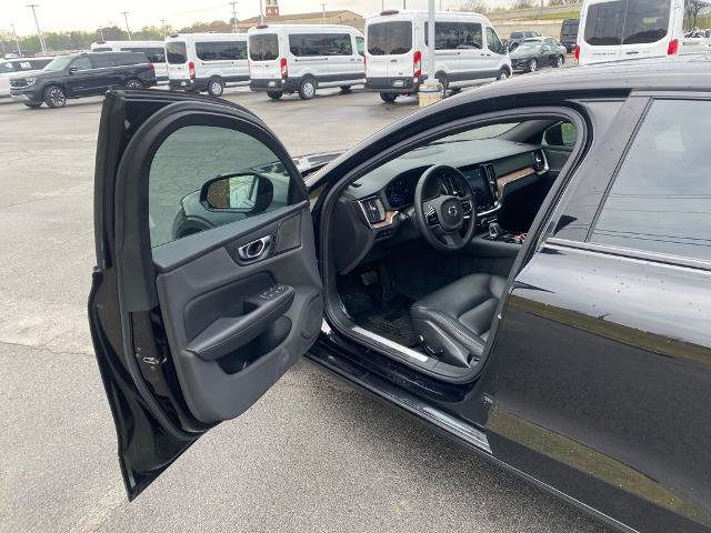 Used 2023 Volvo S60 T8 Plus w/ Climate Package image 10