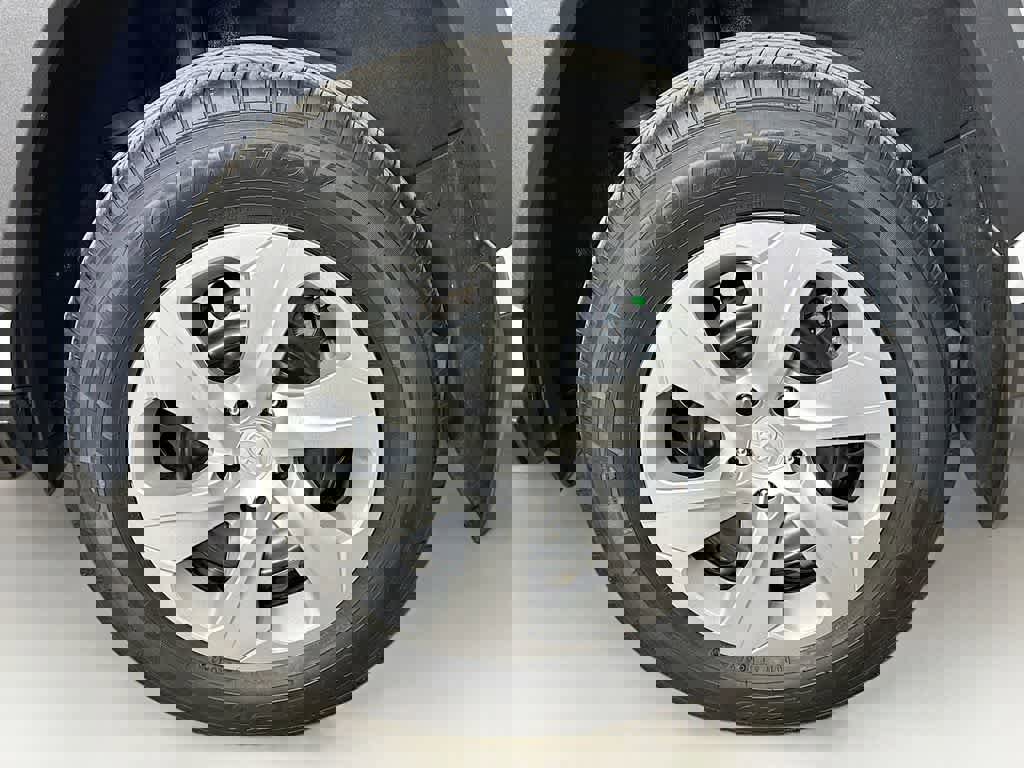 Used 2023 Toyota RAV4 LE image 8