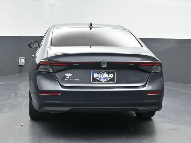 Used 2023 Honda Accord EX image 10