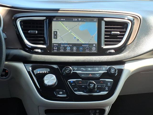 Used 2019 Chrysler Pacifica Touring Plus w/ Advanced Safetytec Group FWD image 12