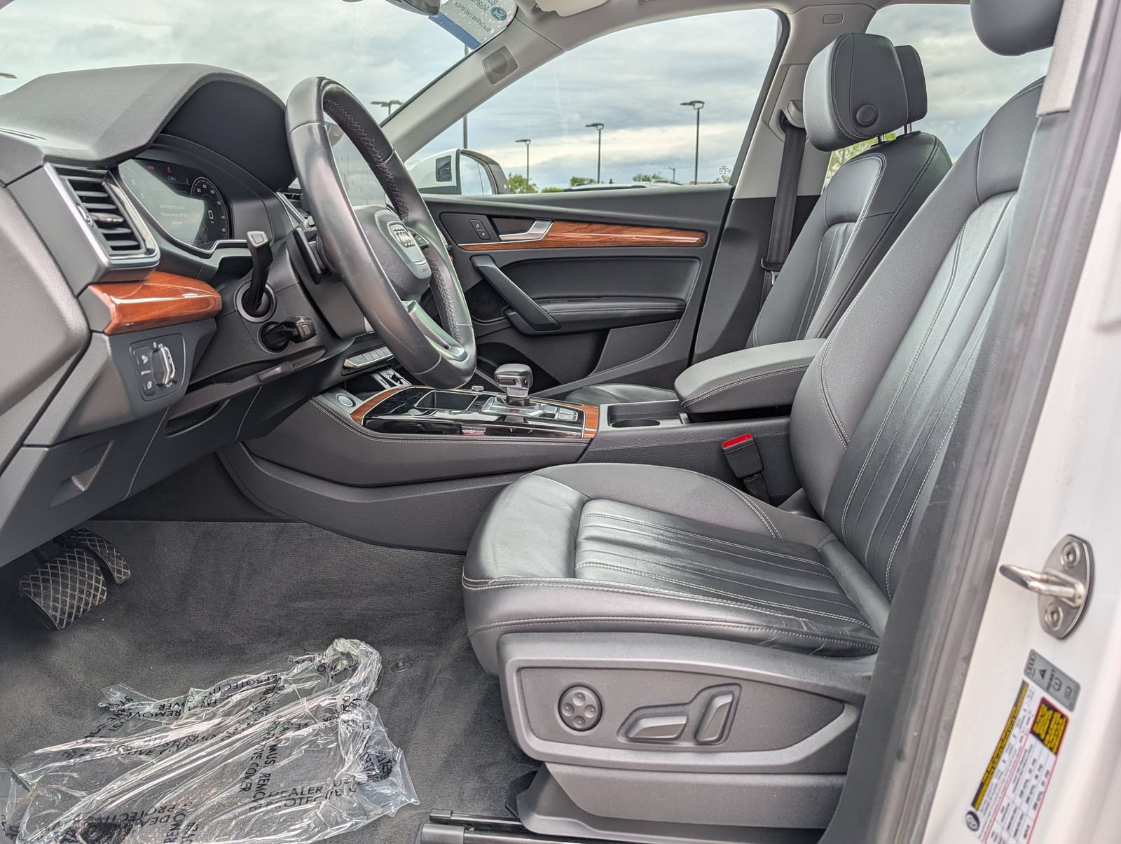 Used 2023 Audi Q5 2.0T Premium Plus AWD/4WD image 13