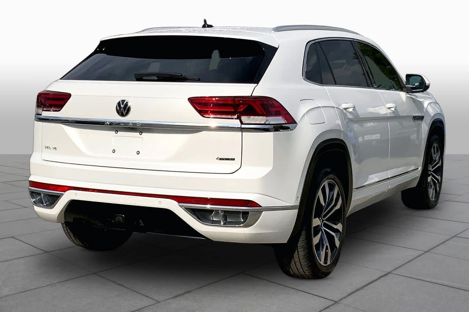 Used 2023 Volkswagen Atlas Cross Sport SEL Premium R-Line AWD/4WD image 13