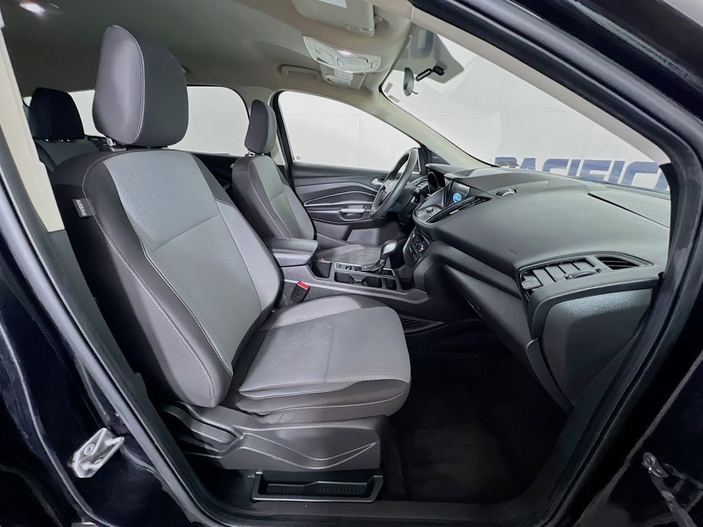 Certified 2019 Ford Escape SE AWD/4WD image 33