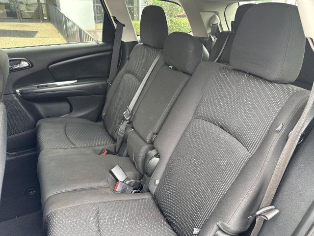 Used 2018 Dodge Journey SXT w/ Connectivity Group FWD image 21