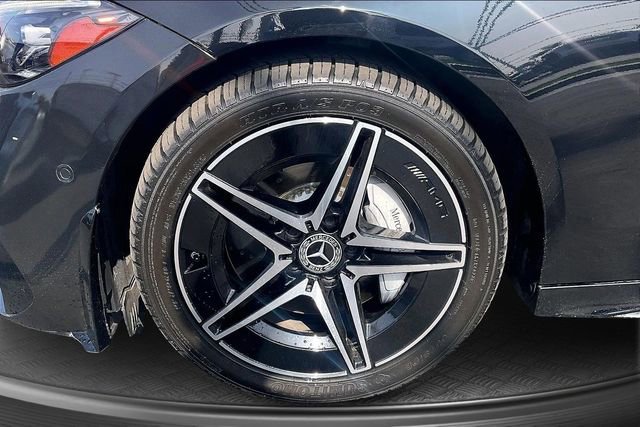 Used 2023 Mercedes-Benz C 300 Sedan image 11