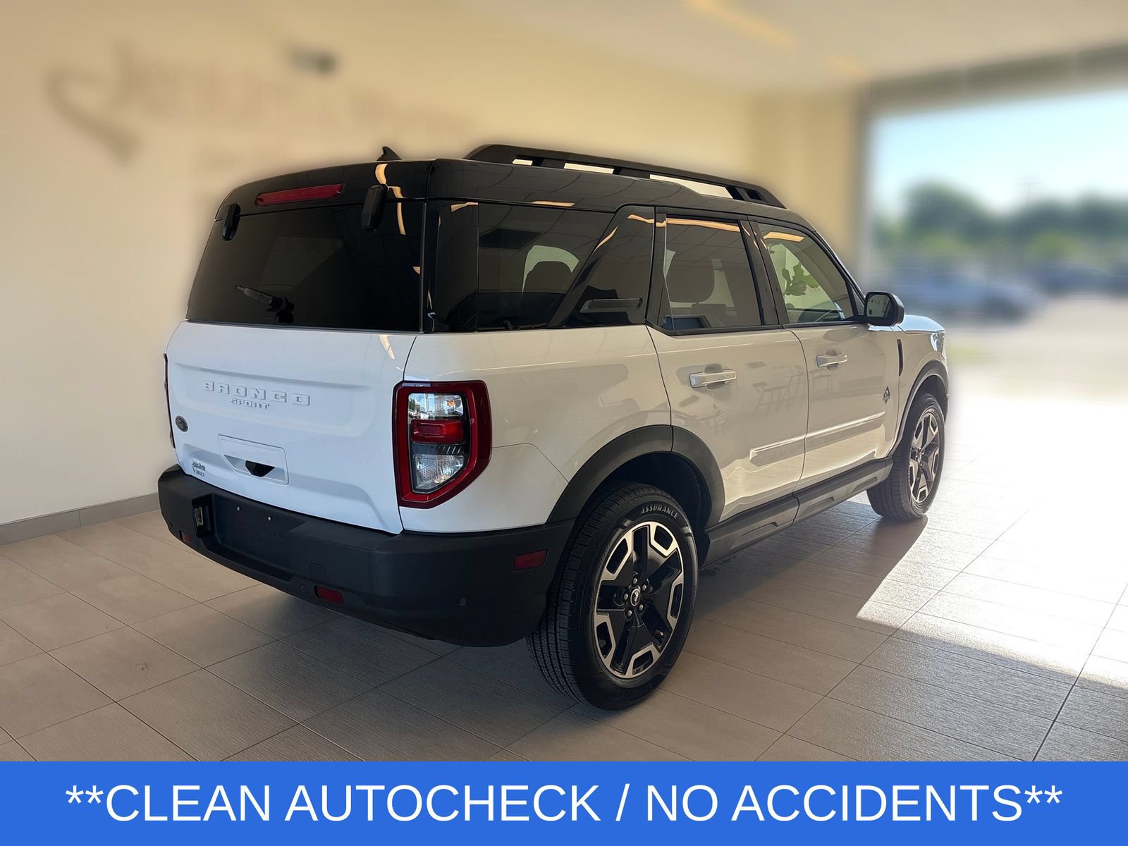 Certified 2023 Ford Bronco Sport Outer Banks AWD/4WD image 4