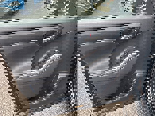 Used 2023 Toyota Highlander Bronze Edition image 13