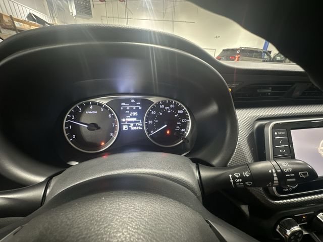 Used 2018 Nissan Kicks S FWD image 14