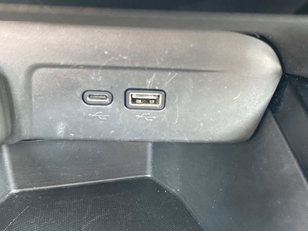 Used 2024 Chevrolet Trax LT FWD image 27