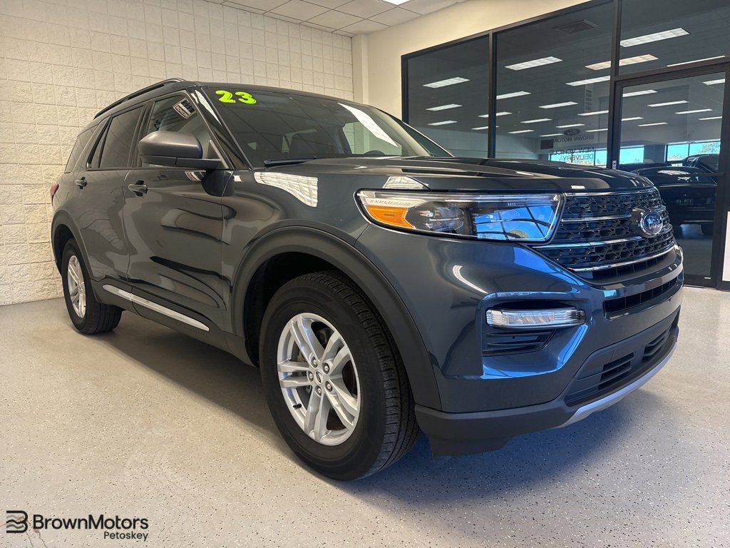 Certified 2023 Ford Explorer XLT w/ Equipment Group 202A