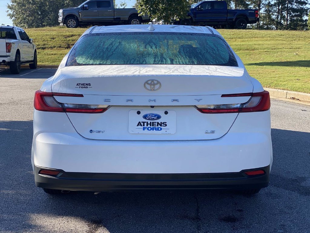 Used 2026 Toyota Camry LE FWD image 5