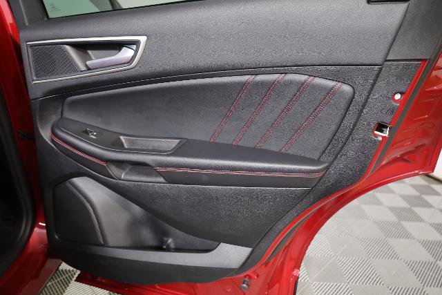 Certified 2024 Ford Edge ST-Line AWD/4WD image 31