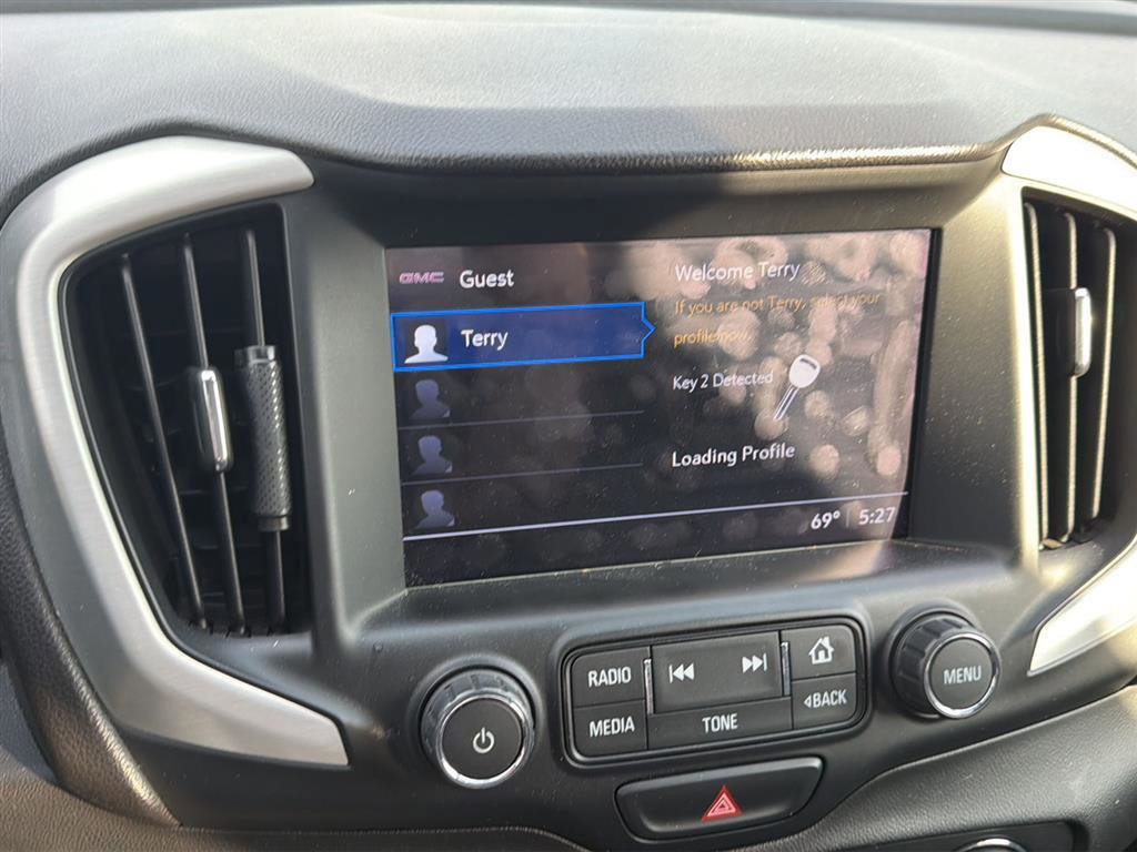 Used 2018 GMC Terrain SLE w/ Driver Convenience Package image 12