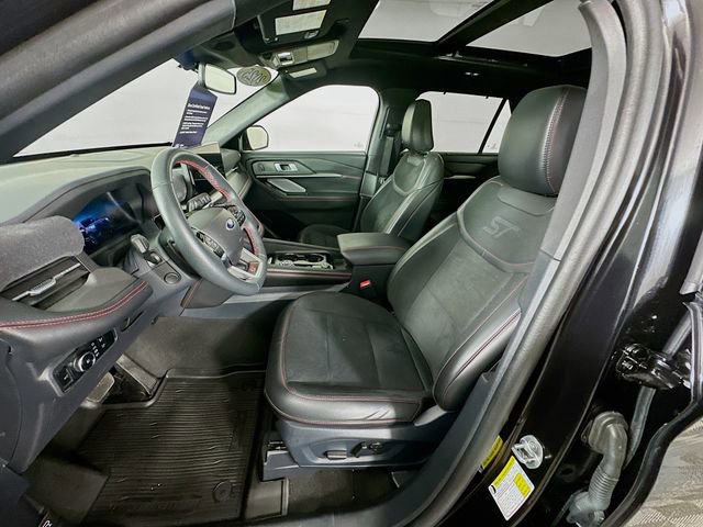 Certified 2025 Ford Explorer ST image 29