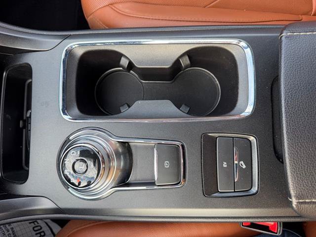 Certified 2020 Ford Fusion Energi Titanium FWD image 28