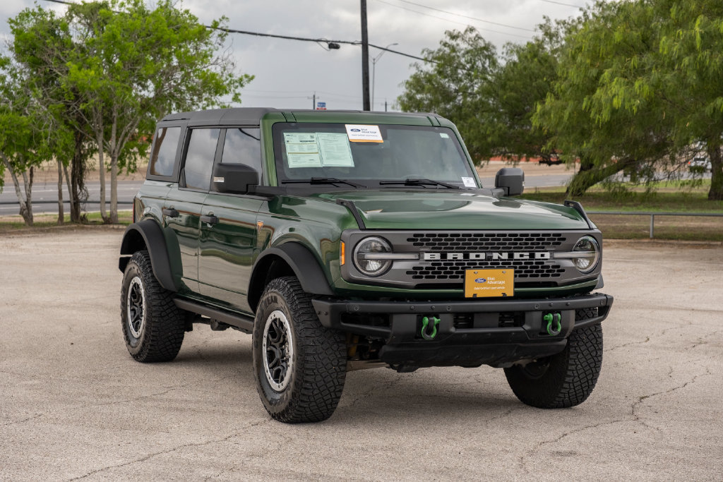 Certified 2024 Ford Bronco Badlands AWD/4WD image 2
