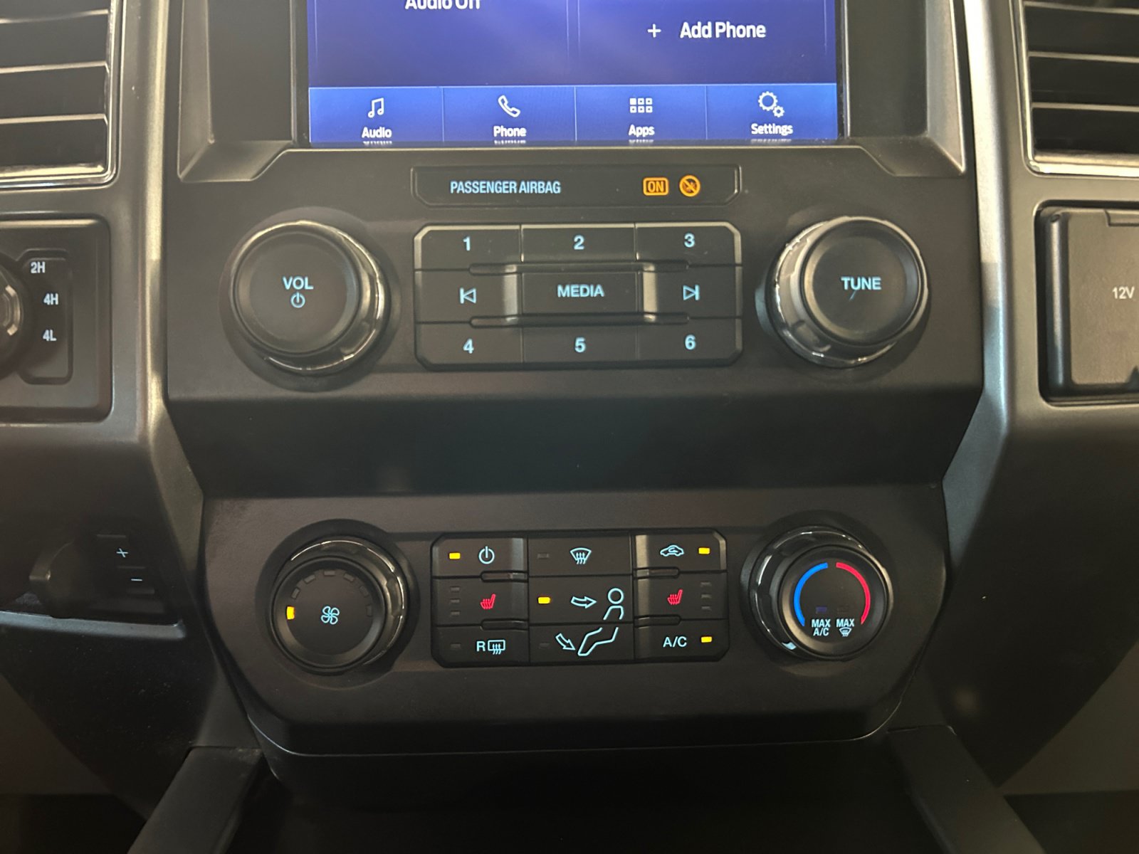 Certified 2022 Ford F350 XLT w/ XLT Premium Package AWD/4WD image 16