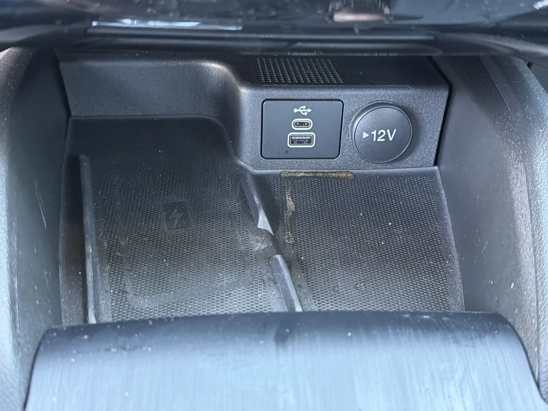 Certified 2025 Ford Escape Base w/ PHEV Premium Package image 15