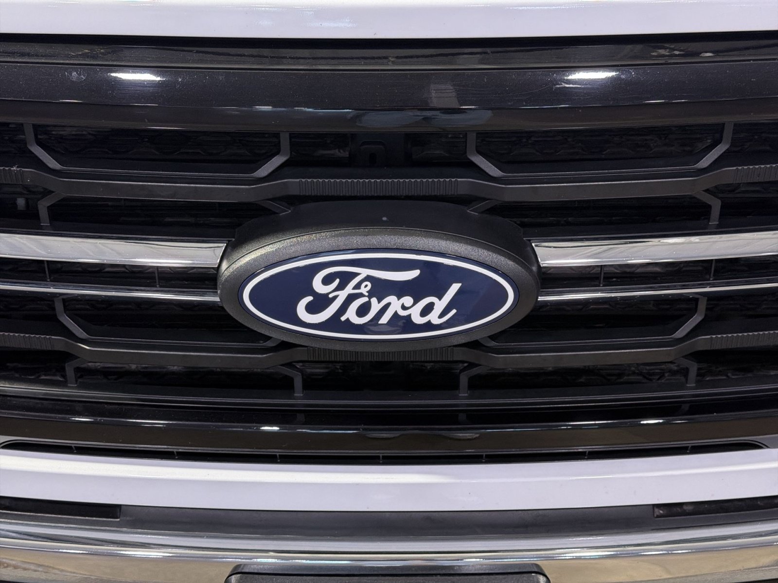 Certified 2025 Ford F150 XLT w/ Equipment Group 301A Standard AWD/4WD image 12