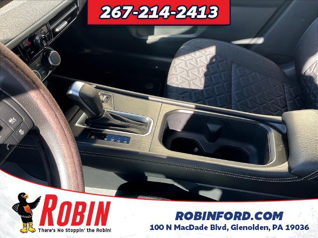 Used 2025 Nissan Kicks SV AWD/4WD image 19
