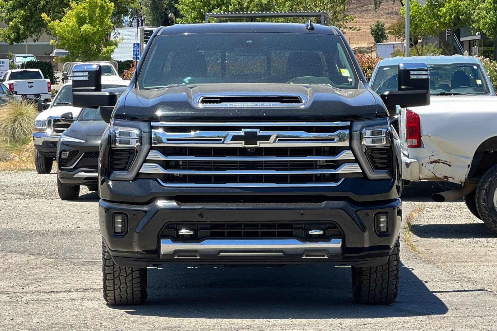 Used 2024 Chevrolet Silverado 2500 High Country AWD/4WD image 11