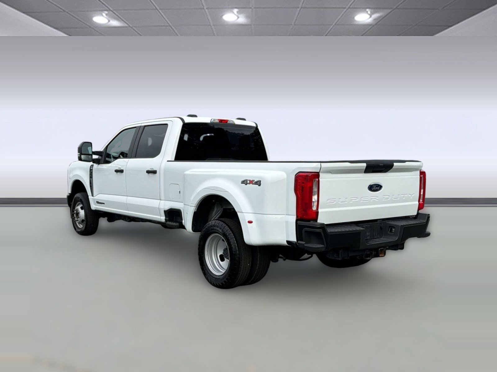 Certified 2025 Ford F350 XL AWD/4WD image 3