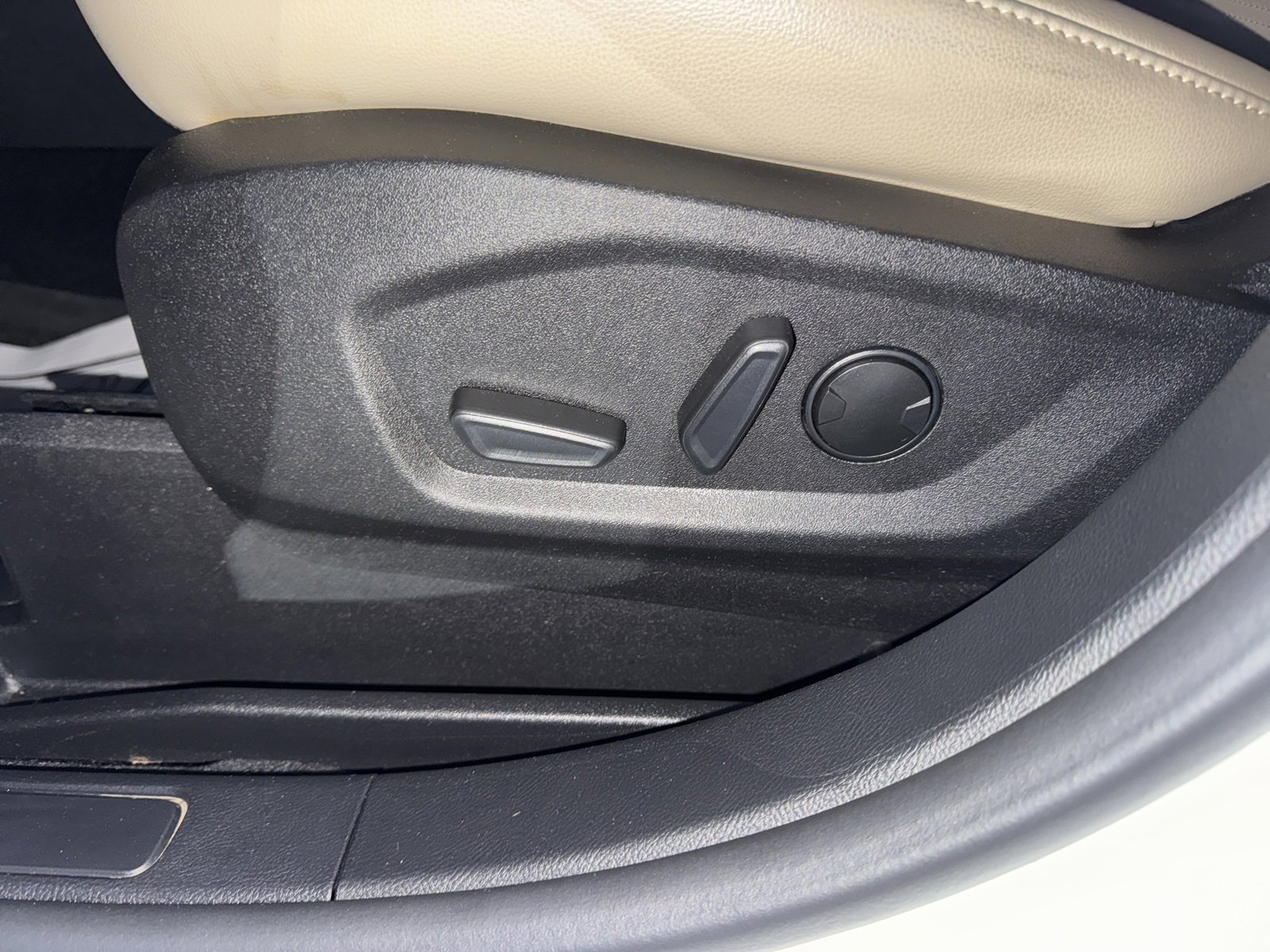 Certified 2024 Ford Edge SEL w/ Convenience Package image 23