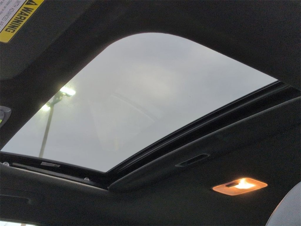 Used 2021 Hyundai Elantra N Line image 22