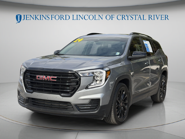 Used 2024 GMC Terrain SLE w/ Driver Convenience Package FWD image 11