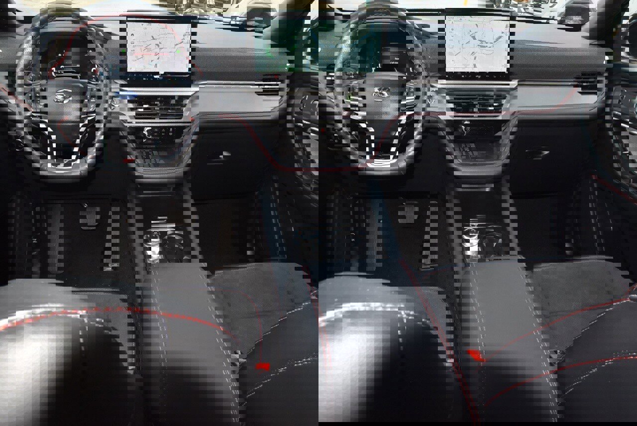 Certified 2025 Ford Explorer ST image 17