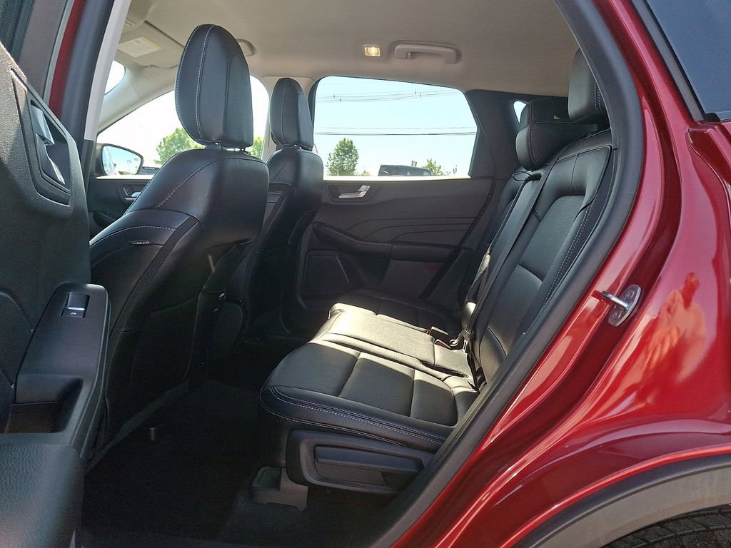 Certified 2022 Ford Escape SEL AWD/4WD image 10