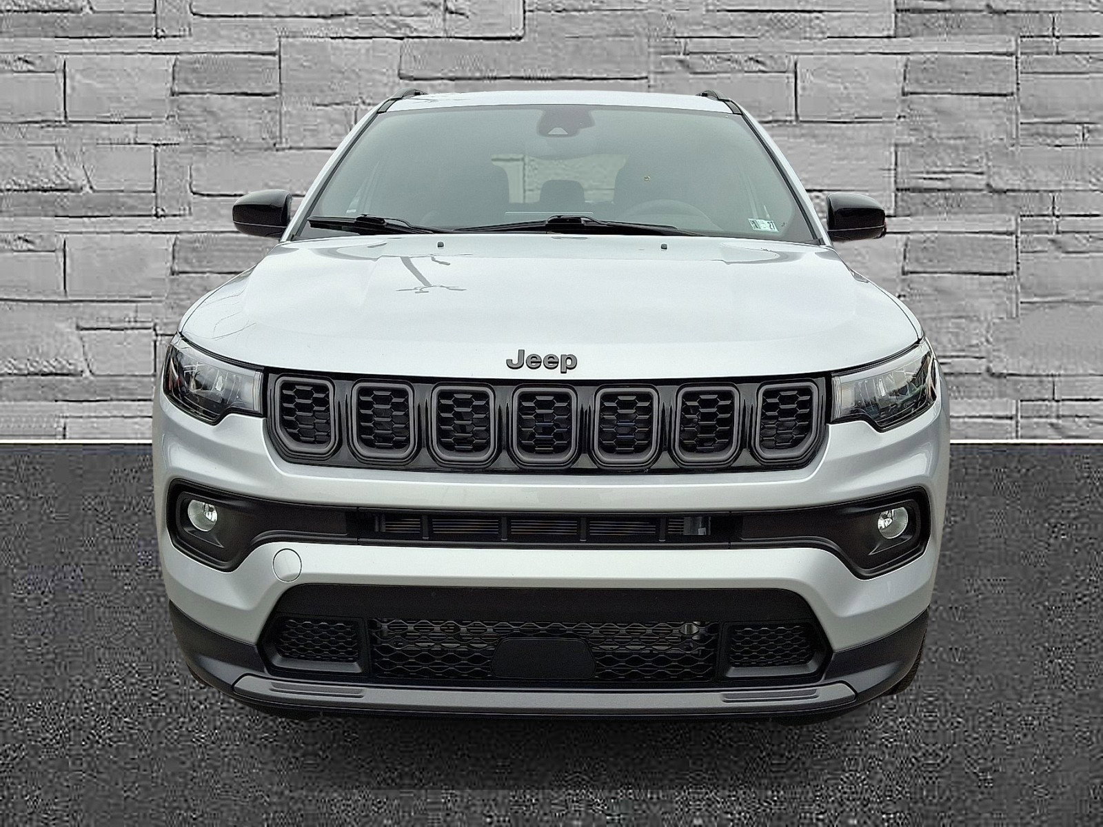 Used 2025 Jeep Compass Latitude w/ Altitude Special Edition image 3