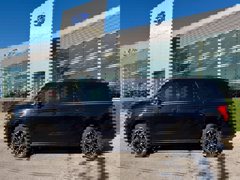 Certified 2020 Ford Expedition Max Limited w/ Equipment Group 303A AWD/4WD image 5