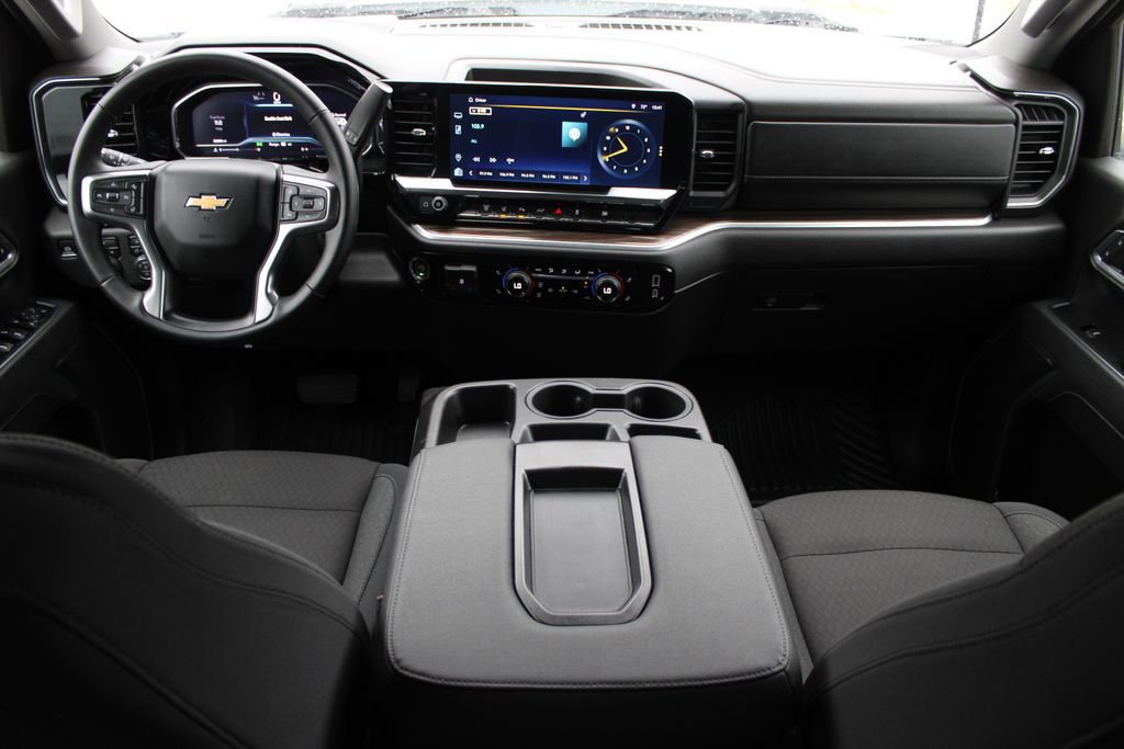 Used 2025 Chevrolet Silverado 2500 LT w/ Safety Package image 12