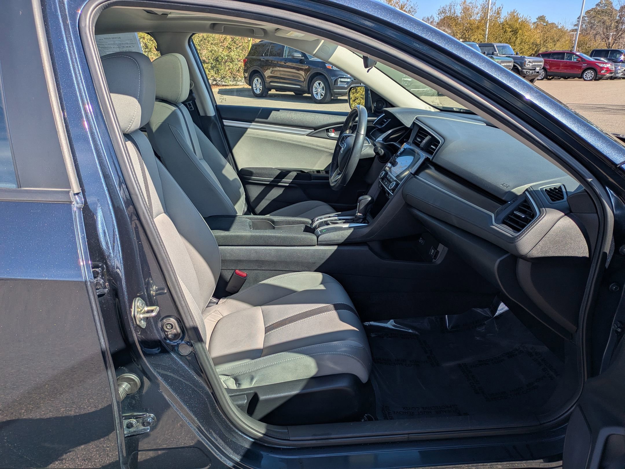 Used 2020 Honda Civic EX image 31