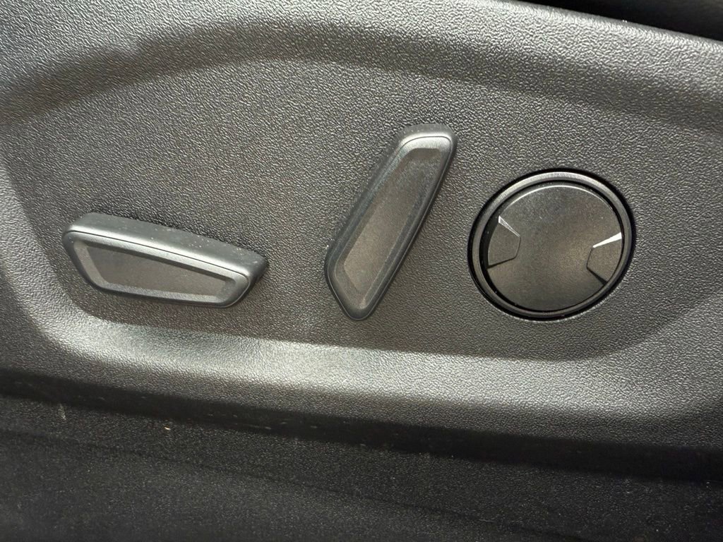 Certified 2024 Ford Edge SEL w/ Convenience Package image 22