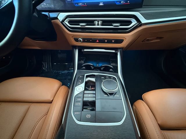 Used 2023 BMW 330e xDrive w/ Driving Assistance Package AWD/4WD image 15