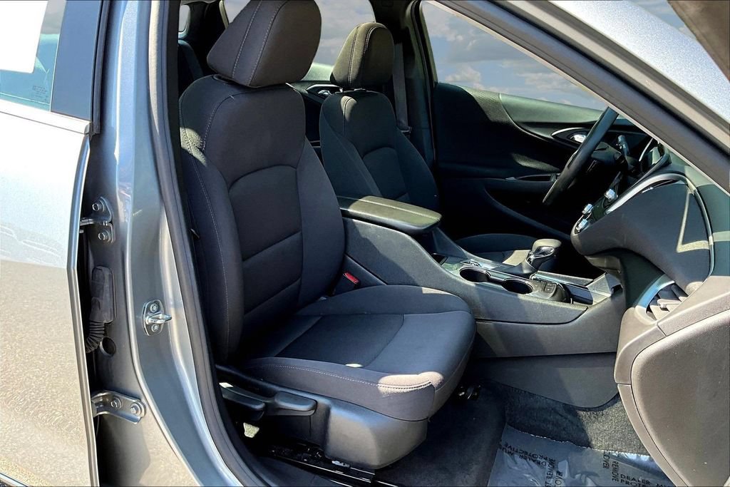 Used 2024 Chevrolet Malibu LT FWD image 31