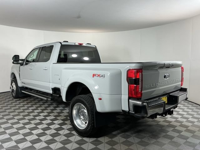 Certified 2025 Ford F450 Lariat w/ FX4 Off-Road Package AWD/4WD image 6