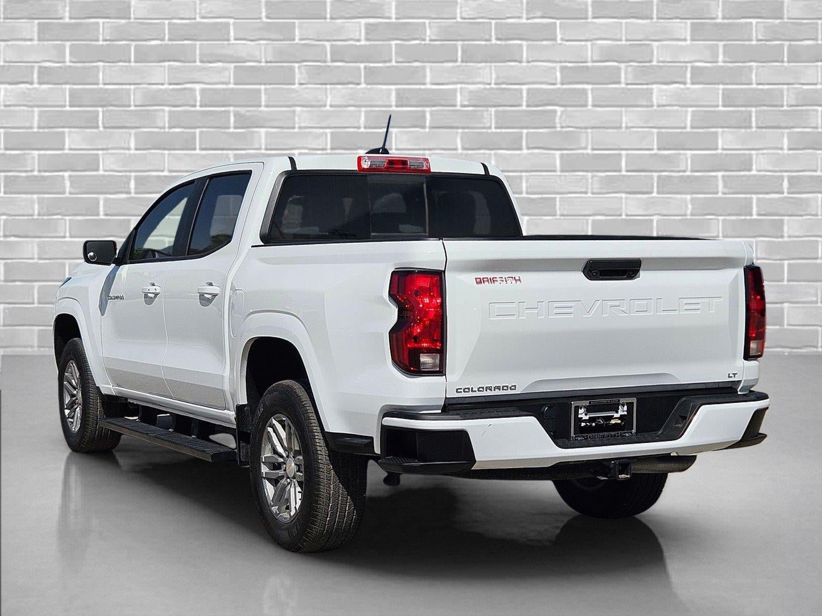 Used 2024 Chevrolet Colorado LT w/ LT Convenience Package RWD image 7